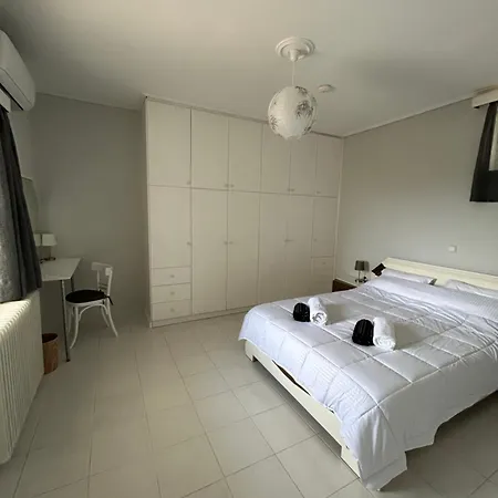 Ansolive Retreats
