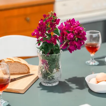 Ansolive Retreats Apartment *